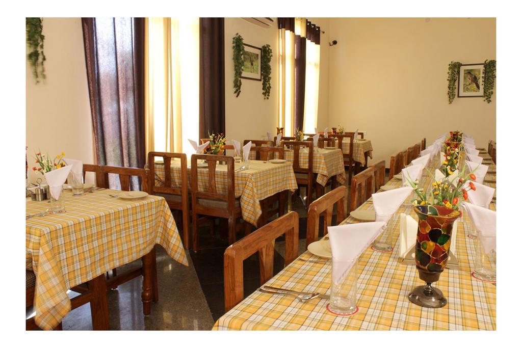 Geetanjali Hotel & Motel Bharatpur Dış mekan fotoğraf