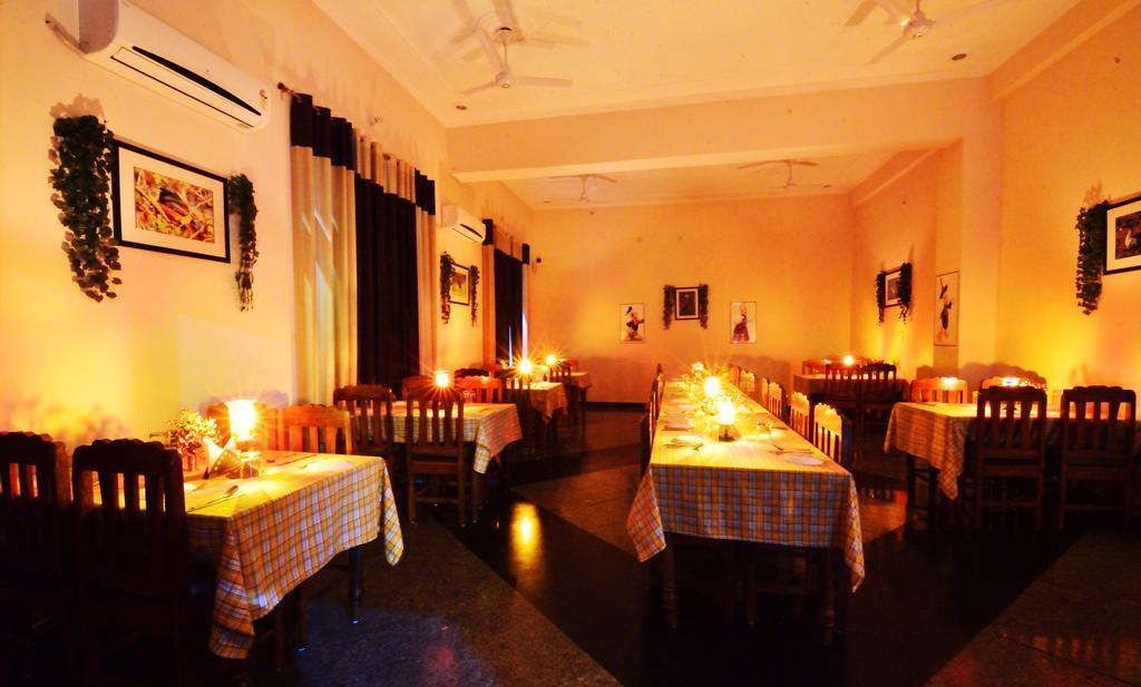 Geetanjali Hotel & Motel Bharatpur Dış mekan fotoğraf