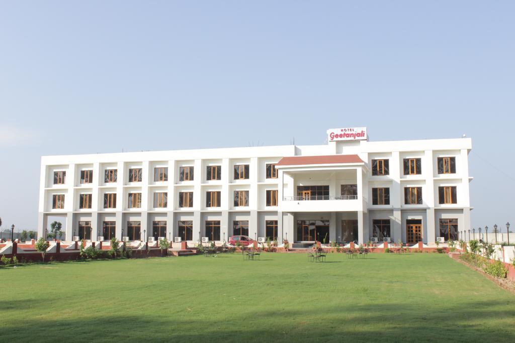Geetanjali Hotel & Motel Bharatpur Dış mekan fotoğraf